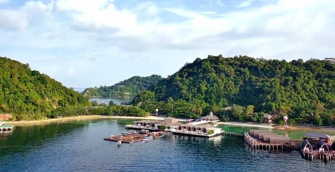 Mengapa Huma Island Jadi Destinasi Favorit Liburan Tropis